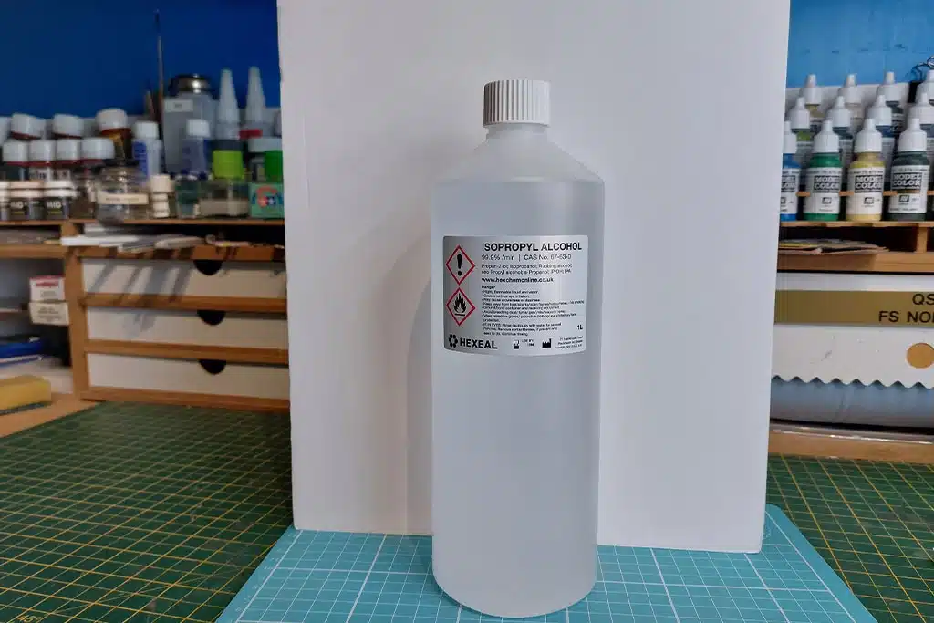 Making Your Own Airbrush Cleaner IPMS Cleveland (UK)